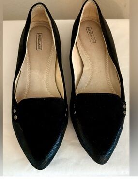 Alex Marie Ryann Women’s Black Suede Pointed toe Studded Flats Size 7